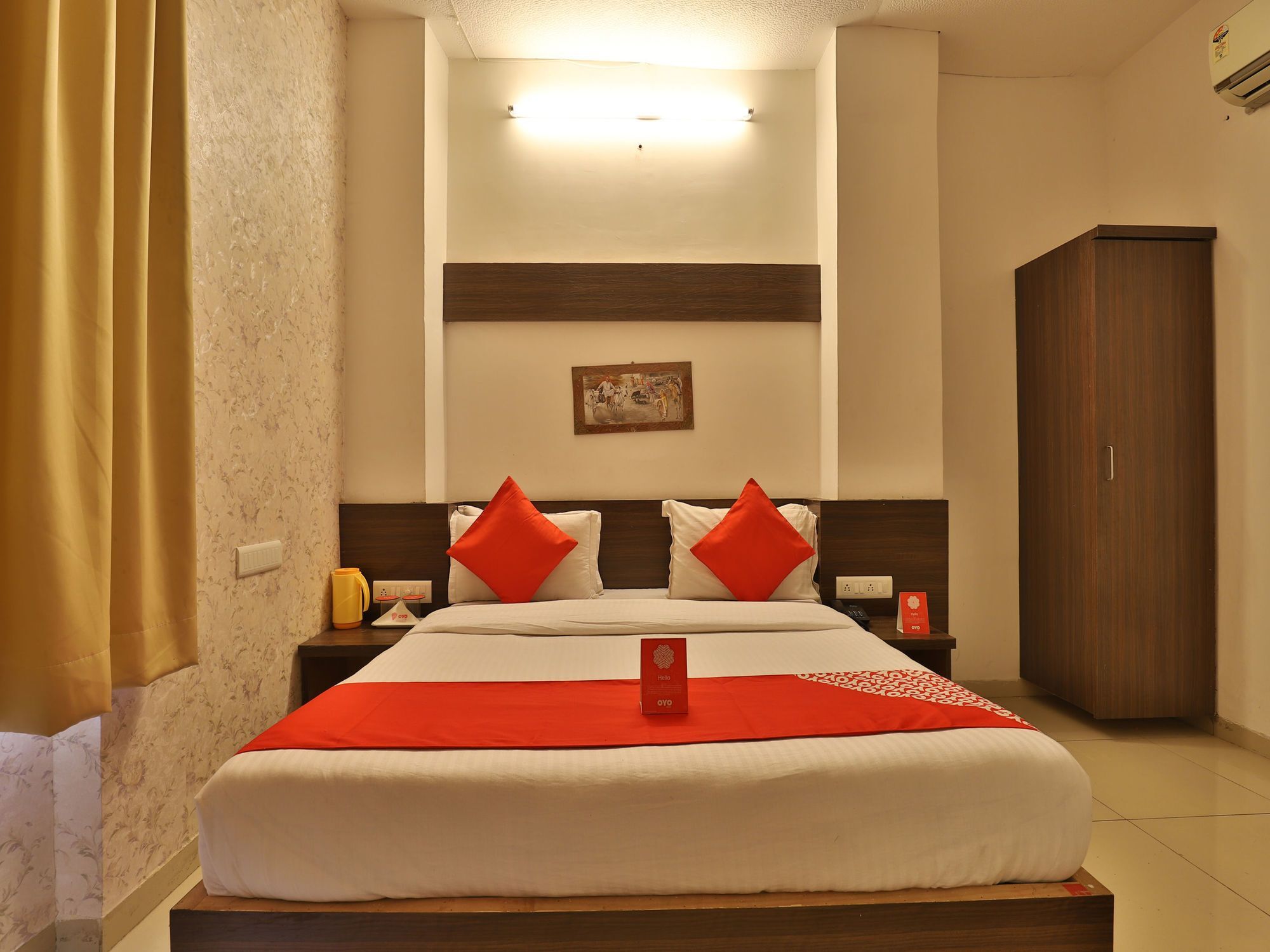 Oyo 11649 Hotel Mahima Gandhinagar Buitenkant foto