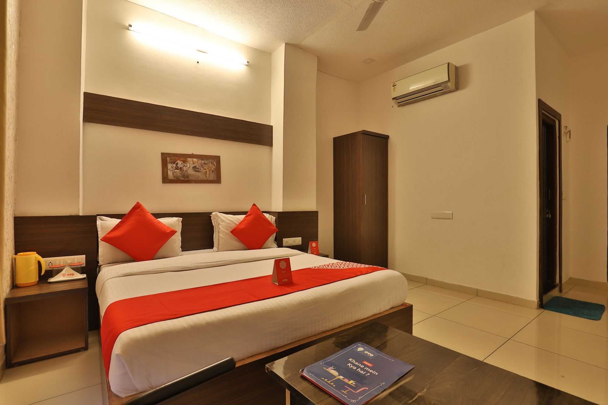 Oyo 11649 Hotel Mahima Gandhinagar Buitenkant foto