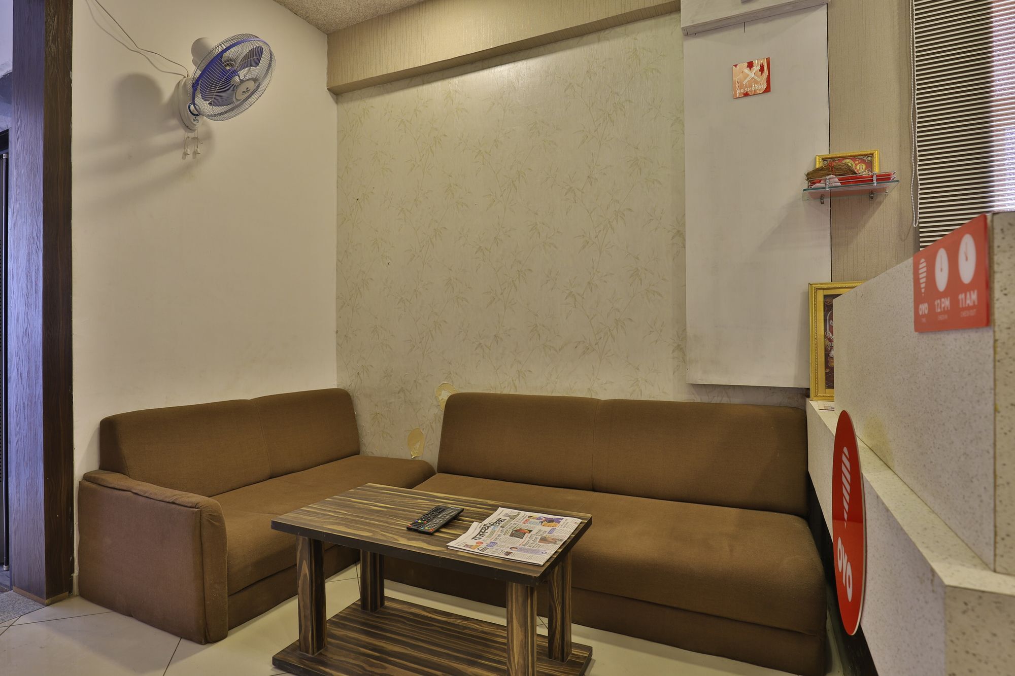 Oyo 11649 Hotel Mahima Gandhinagar Buitenkant foto
